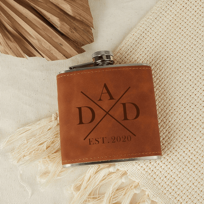 Personalized Leather Flask 6 OZ Custom Date Hip Flask for Father's Day Gift for Dad Personalized Gift for Him