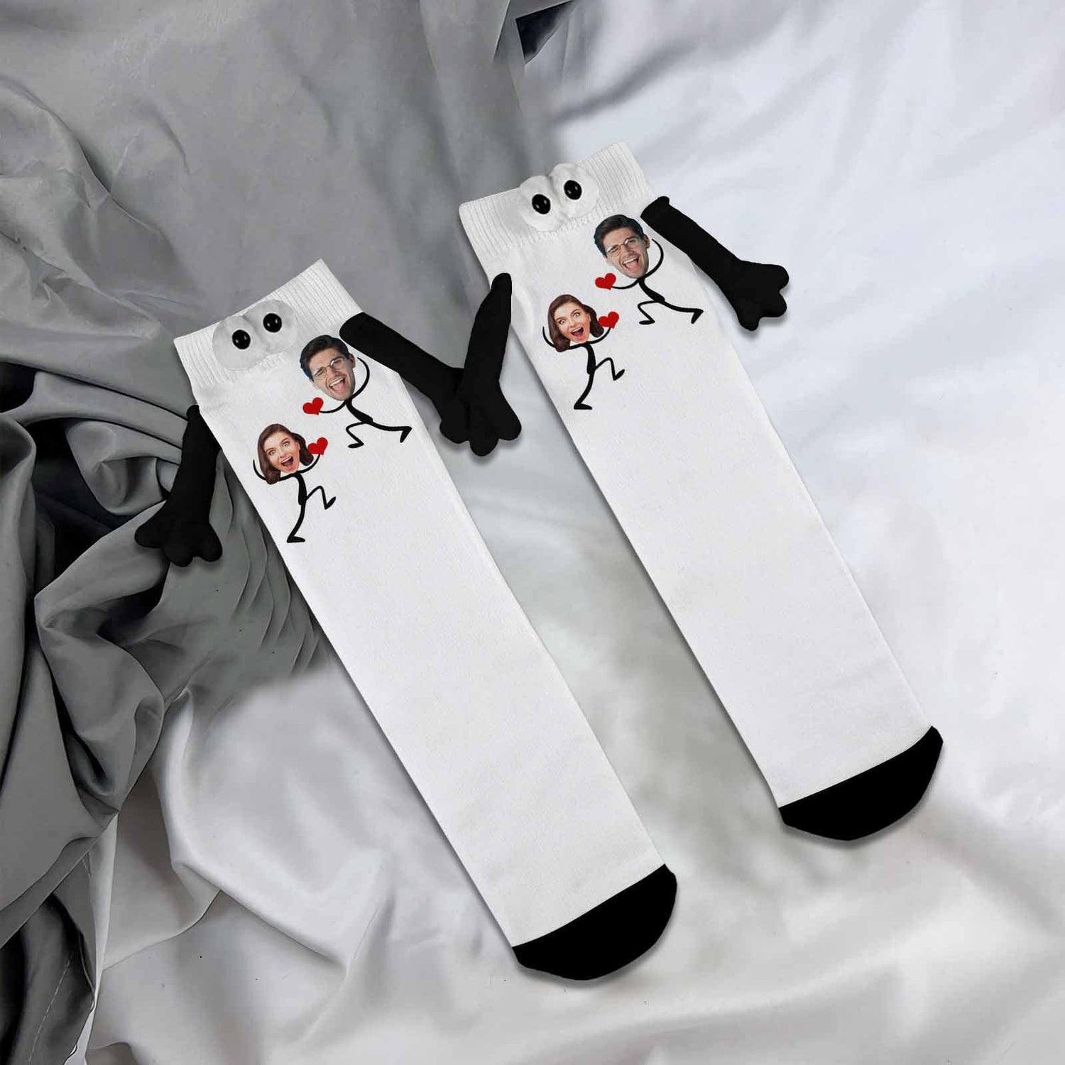 Custom Couple Face Magnetic Holding Hands Socks Suction Funny Big Eye Socks Valentine&